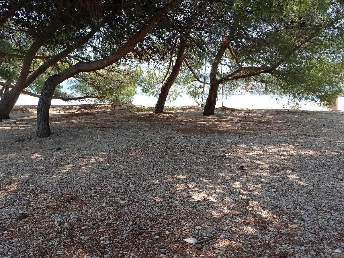 Studio Apartment With Balcony Trogir Hırvatistan